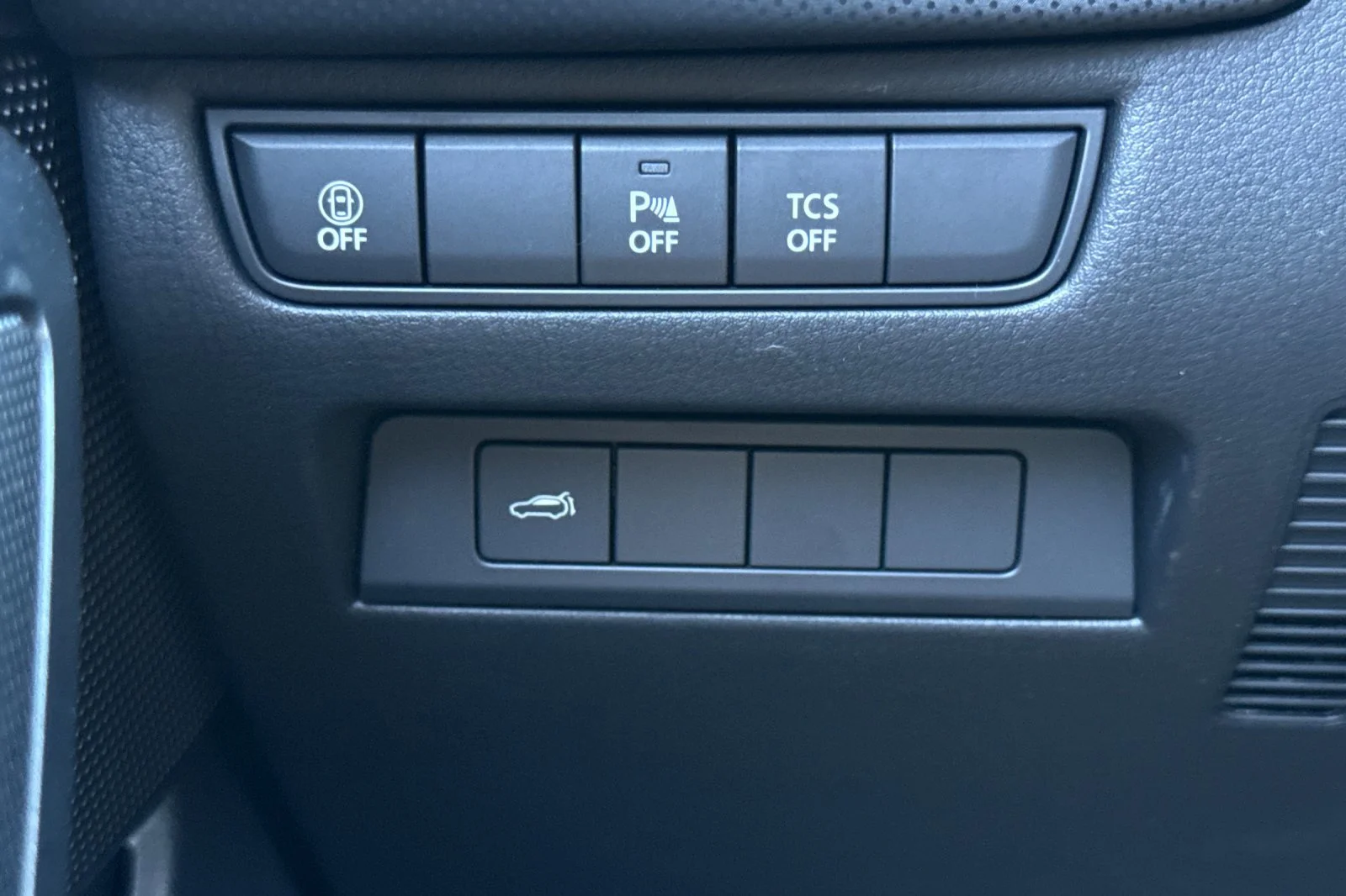 New 2026 Machine Gray Metallic Mazda 2.5 S Preferred AWD image 29