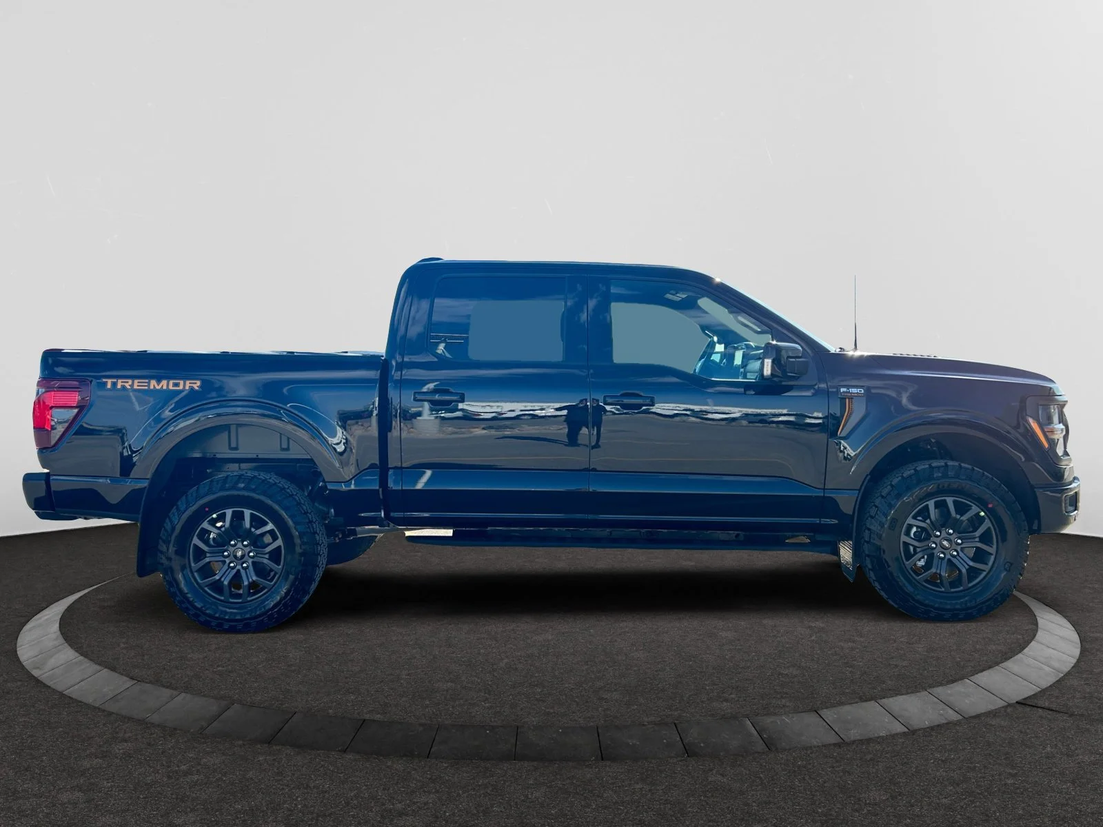 New 2026 Agate Black Metallic Ford Tremor image 6