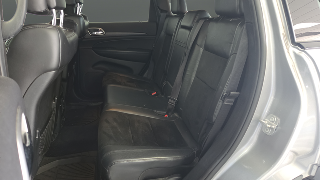 Used 2017 Billet Silver Metallic Clearcoat Jeep Altitude image 23