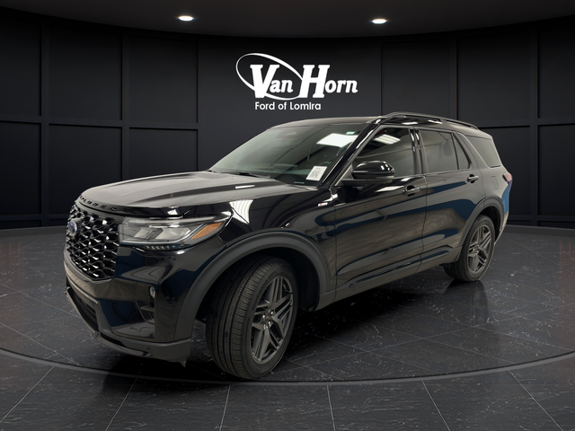 Used 2025 Agate Black Metallic Ford ST-Line image 3