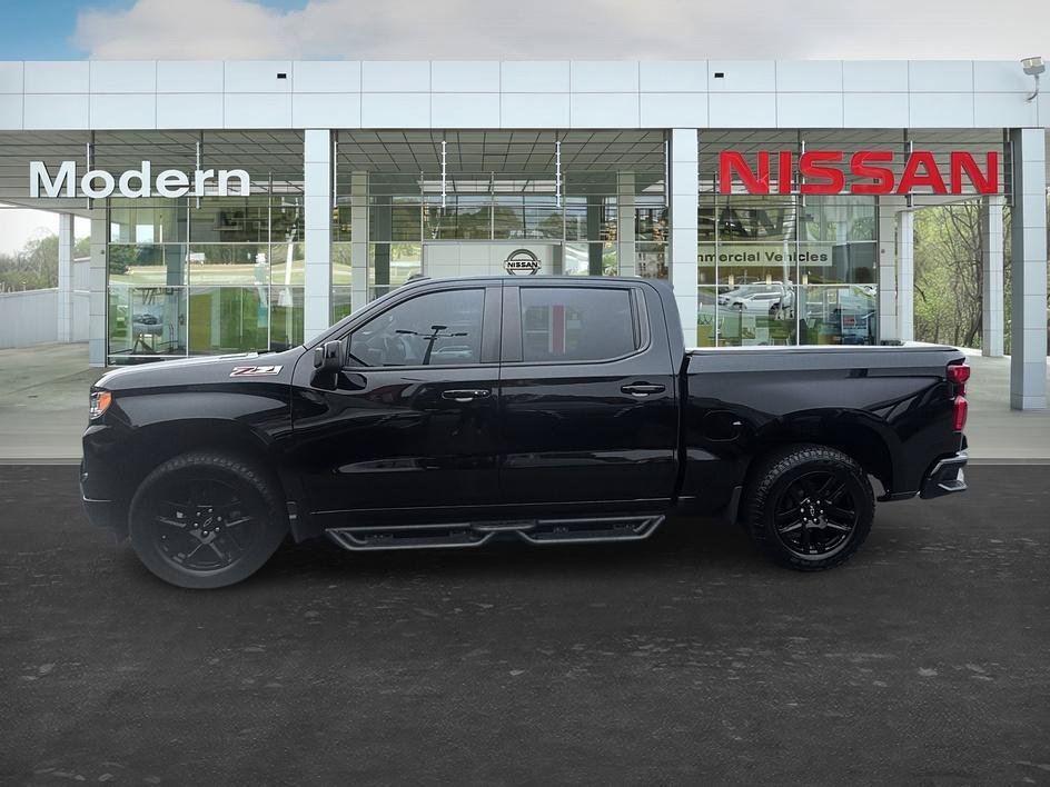 Used 2022 Black Chevrolet RST image 31