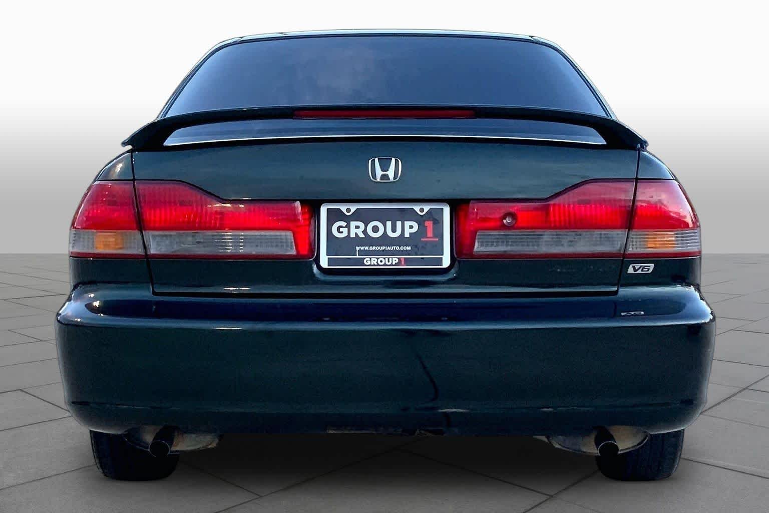 Used 2001 Dark Emerald Pearl Honda EX w/Leather image 4