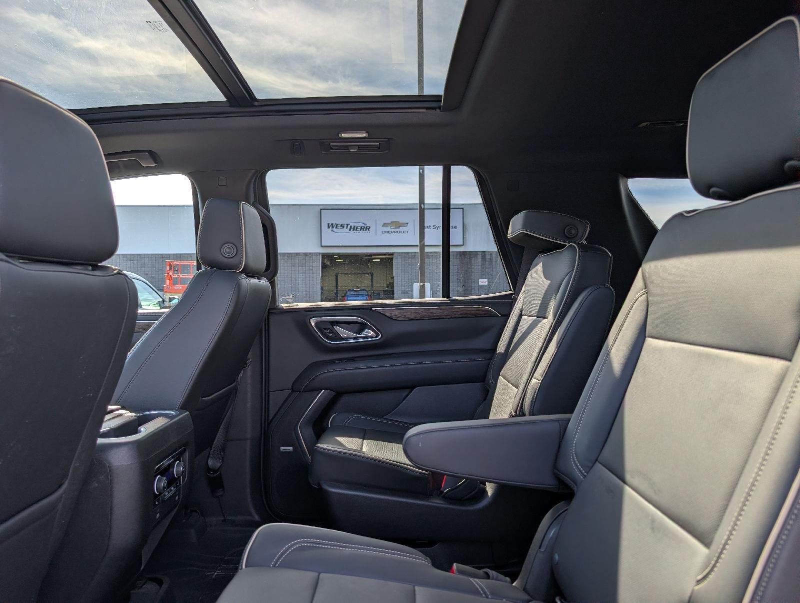 Used 2021 Shadow Gray Metallic Chevrolet Premier image 10