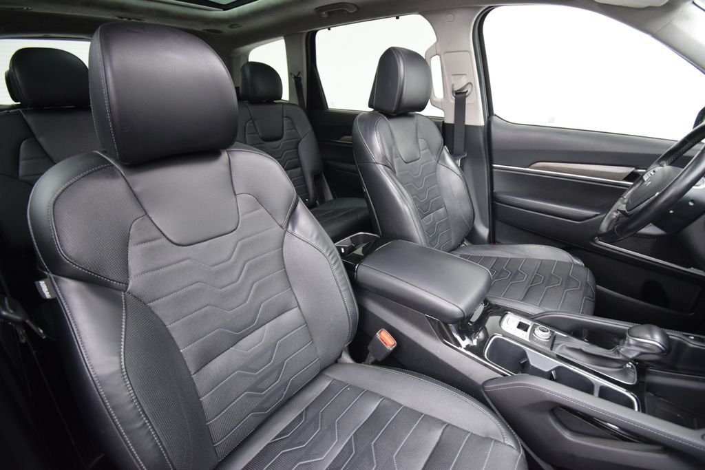 Used 2022 Black Kia SX image 16
