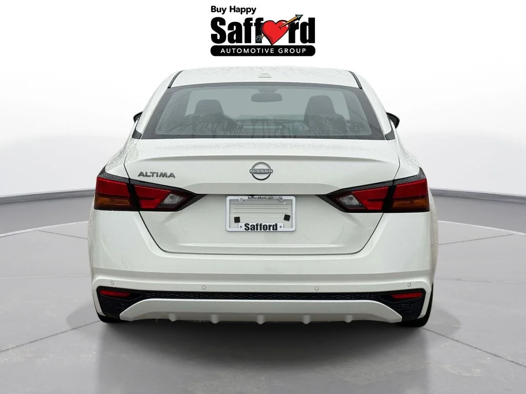 Used 2025 White Nissan 2.5 SV image 6
