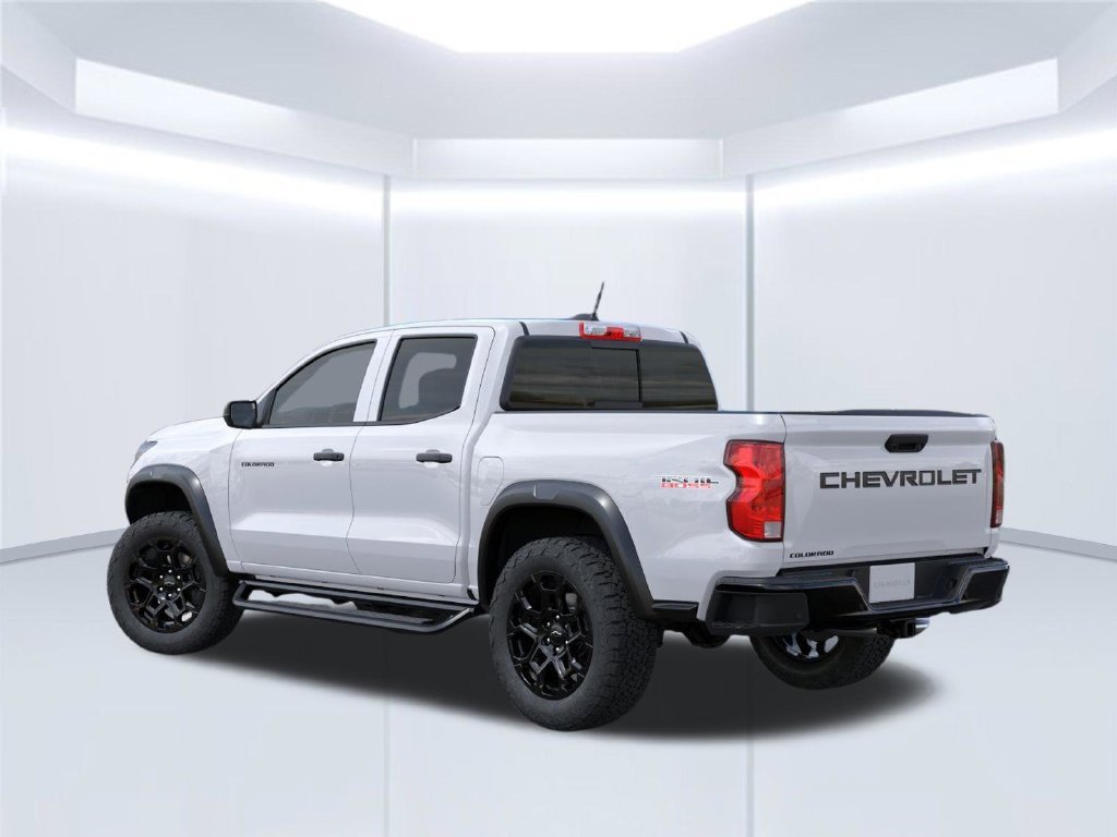 New 2026 Summit White Chevrolet Trail Boss image 5