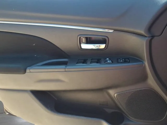 Used 2024  Mitsubishi S image 15