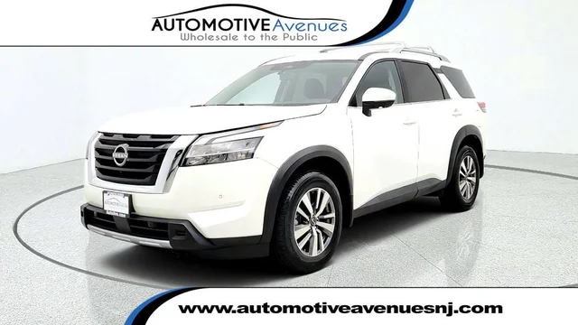 2024 Nissan Pathfinder SL 4WD