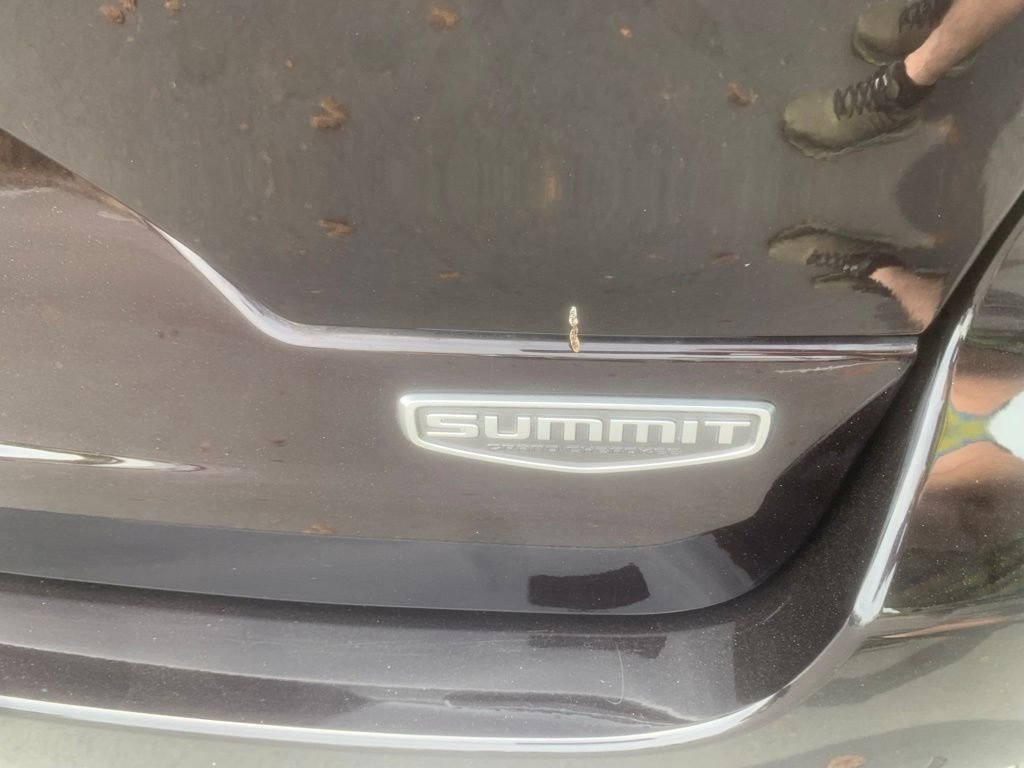 Used 2022 Brown Jeep Summit 4xe image 9