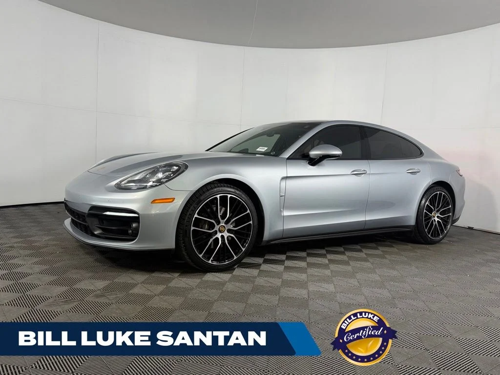 2023 Porsche Panamera 4's photo
