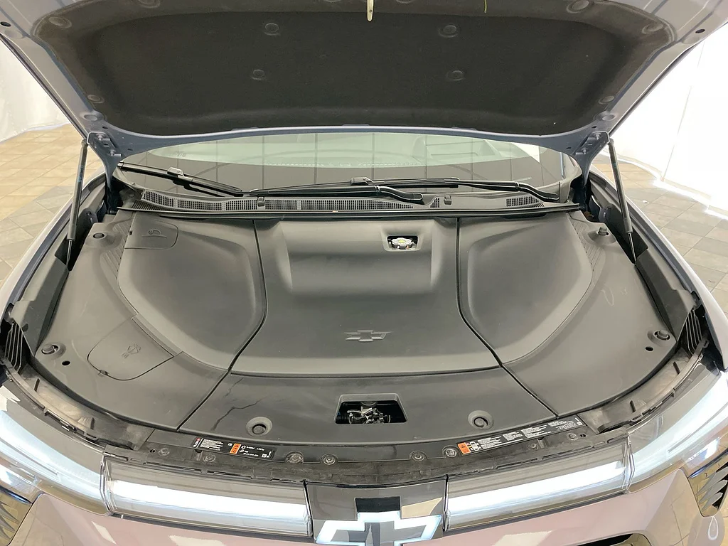 Certified Used 2024 GRAY Chevrolet RS image 28