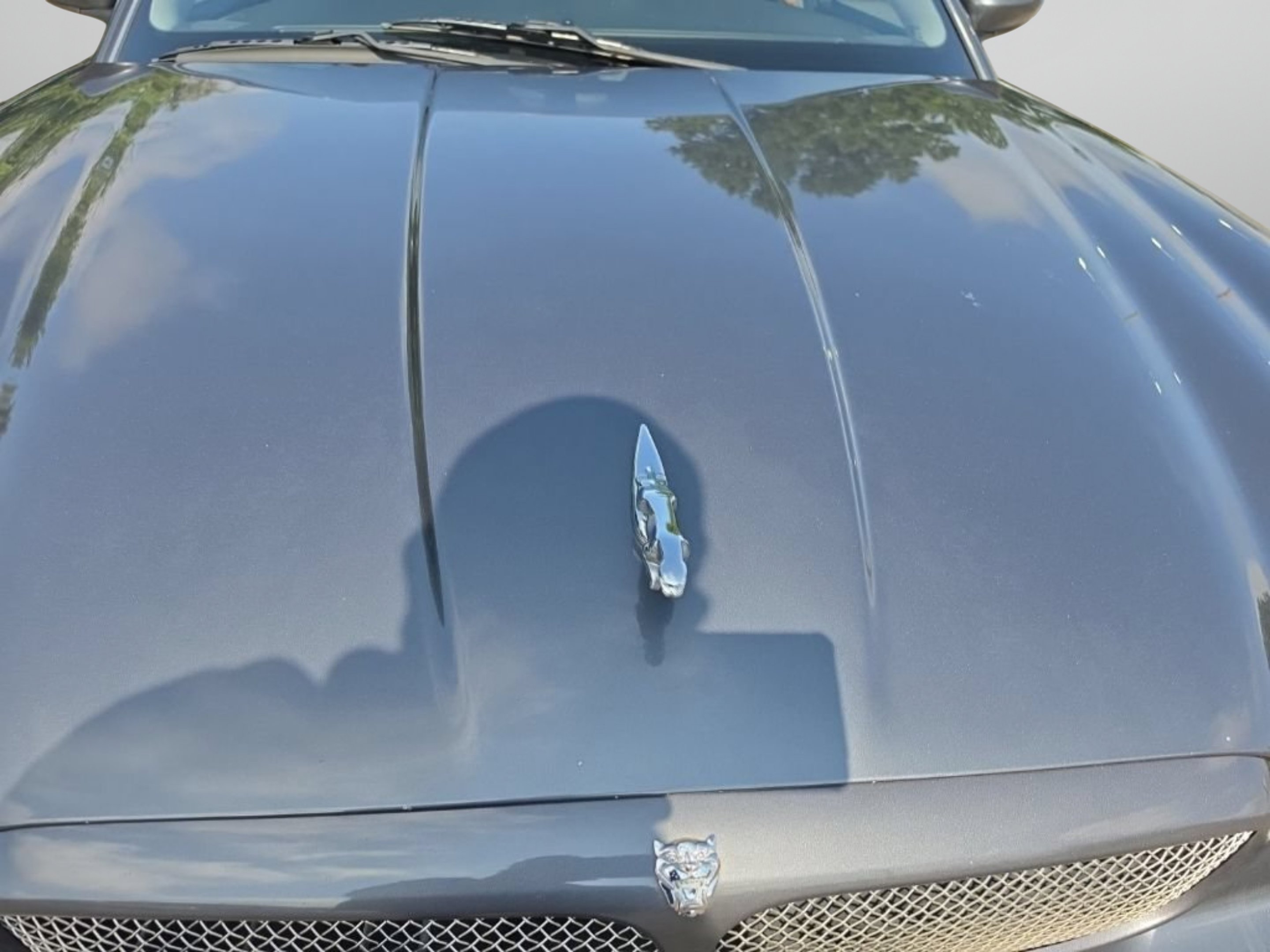 Used 2004  Jaguar XJR image 30