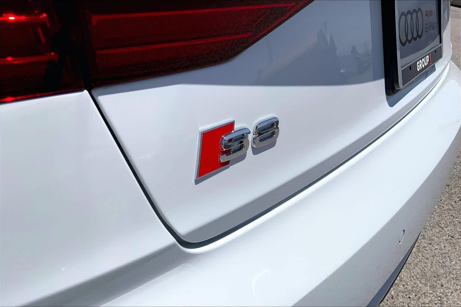 Used 2025 Glacier White Metallic Audi  image 31