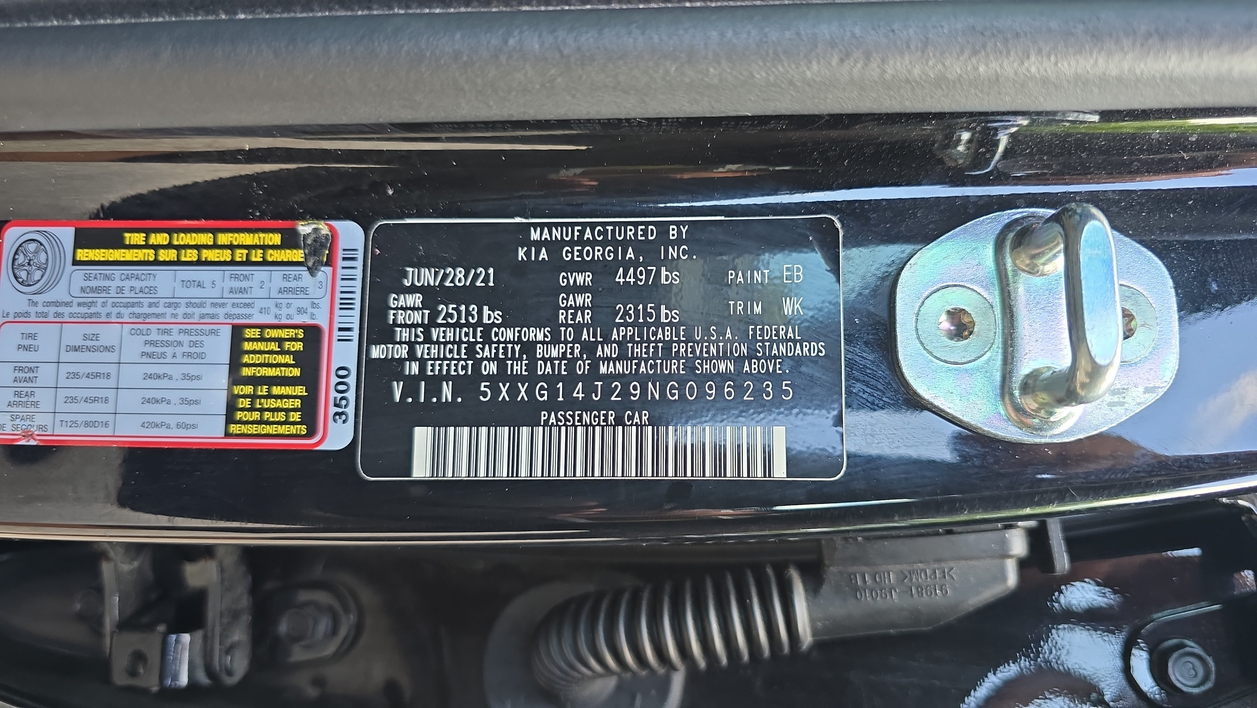 Used 2022 Black Kia LXS AWD image 32