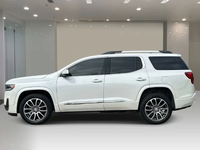 Used 2023 White GMC Denali image 3