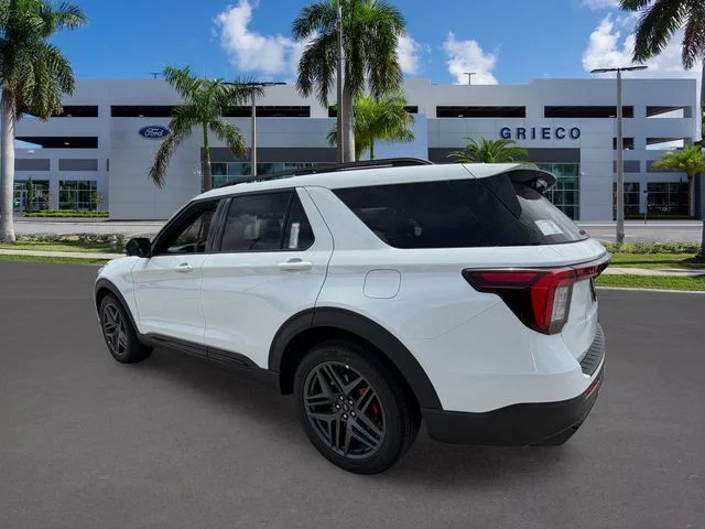 New 2026 Star White Metallic Tri-Coat Ford ST image 9