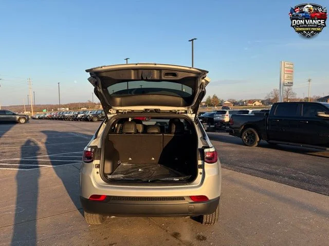 New 2026 Silver Jeep Latitude image 18