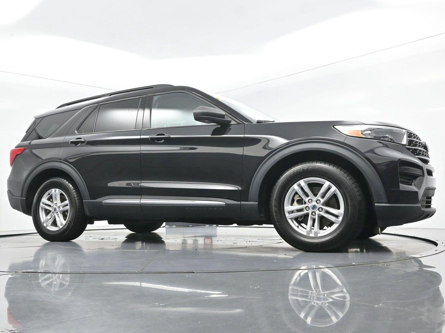 Used 2022 Agate Black Ford XLT image 45