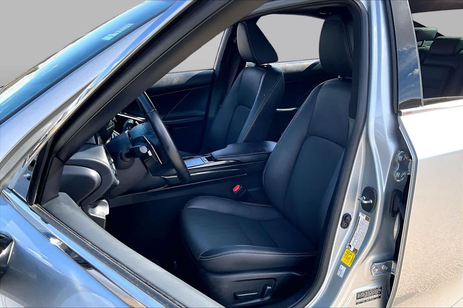 Used 2024 Iridium Lexus F SPORT Design image 7