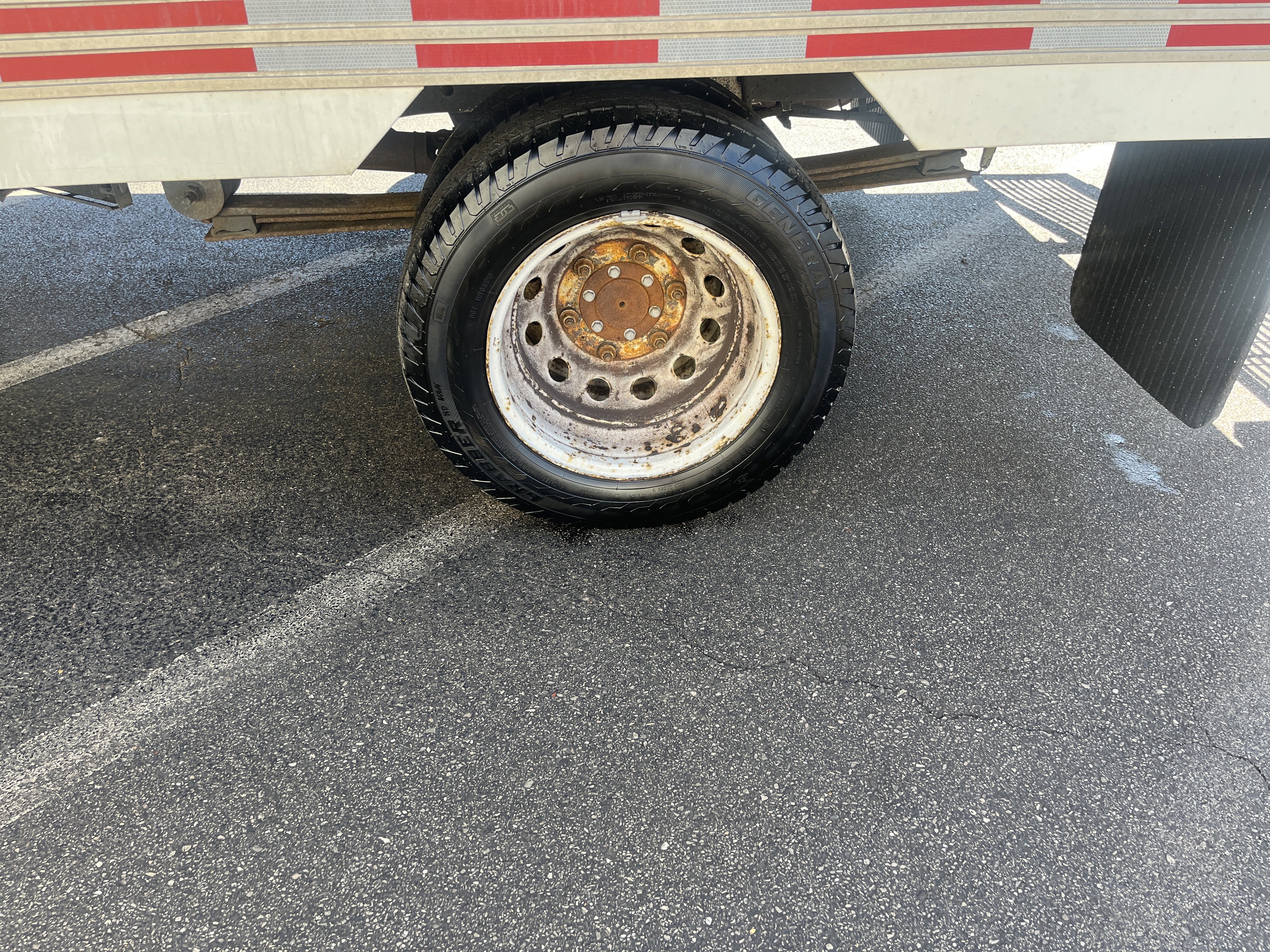 Used 2016  Ford T350HD image 7