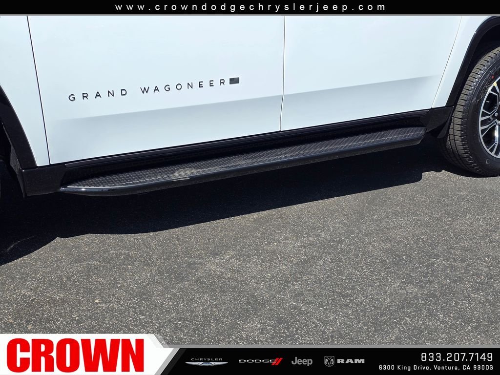 New 2026 Bright White Clear-Coat Exterior Paint Jeep  image 10