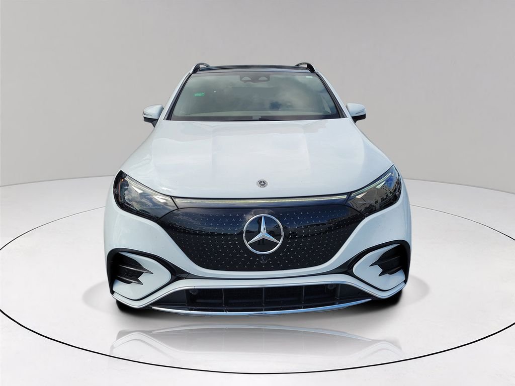 New 2027 Polar White Mercedes-Benz EQE 320+ image 2
