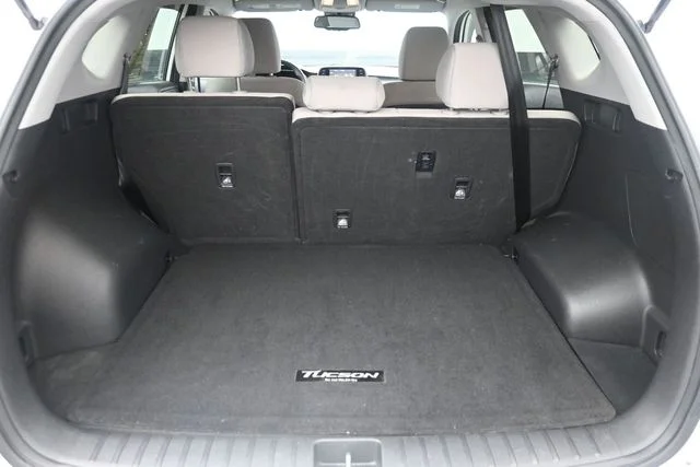 Used 2020 White Hyundai SEL image 32