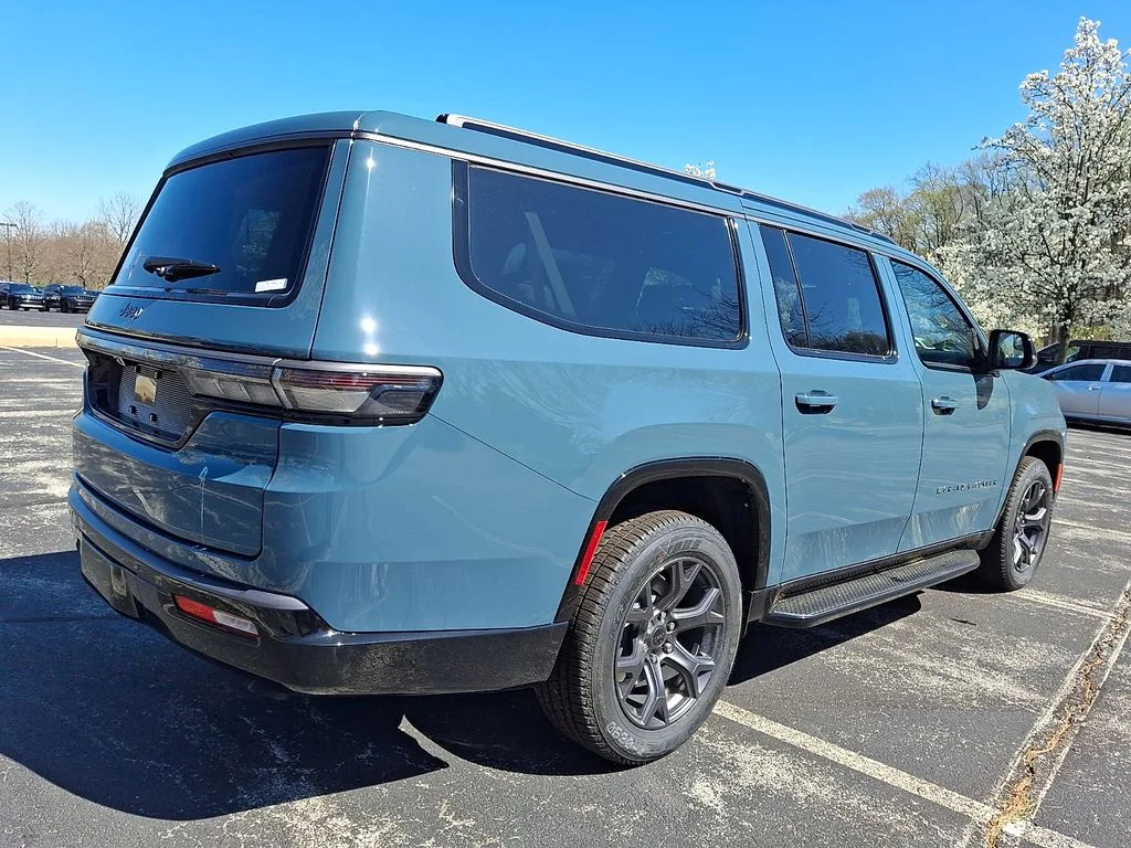New 2026 Steel Blue Jeep Limited Altitude image 4