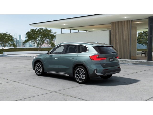 New 2026 Cape York Green Metallic BMW xDrive28i image 2