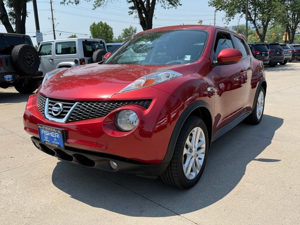 Used 2013 Cayenne Red Nissan SL image 8