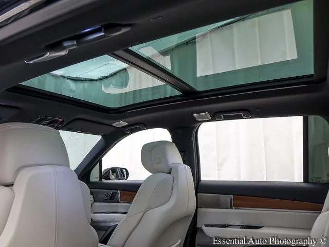 2026 Cadillac VISTIQ Luxury - Photo 14