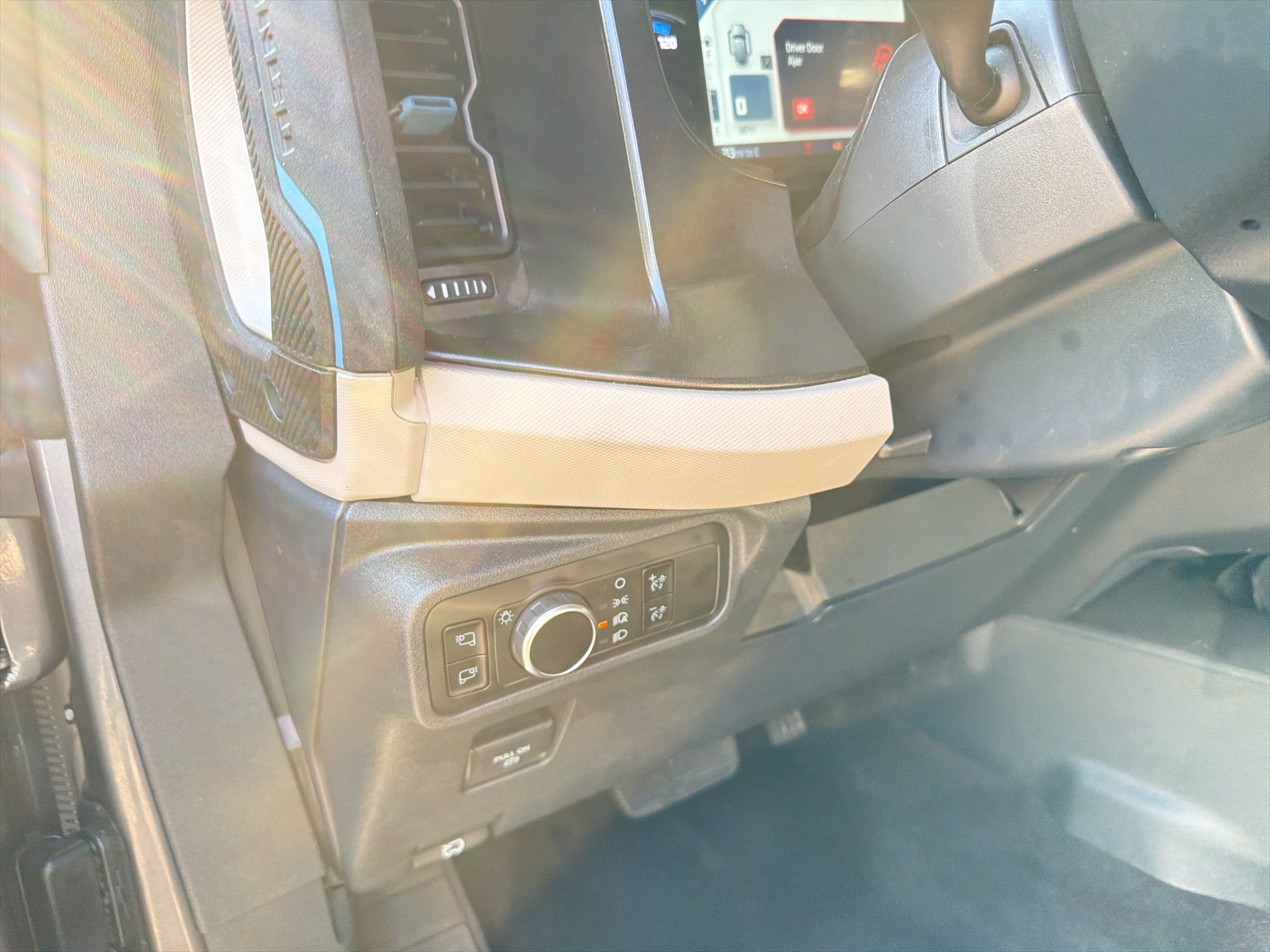Used 2023 Carbonized Gray Metallic Ford Wildtrak image 13