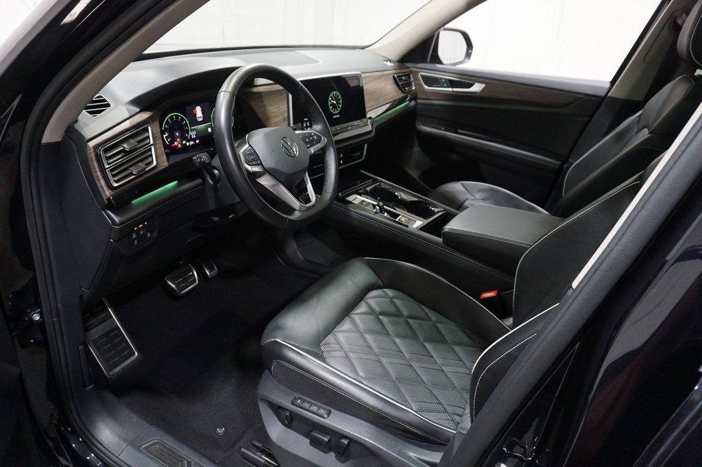 2024 Volkswagen Atlas SEL Premium R-Line photo 4