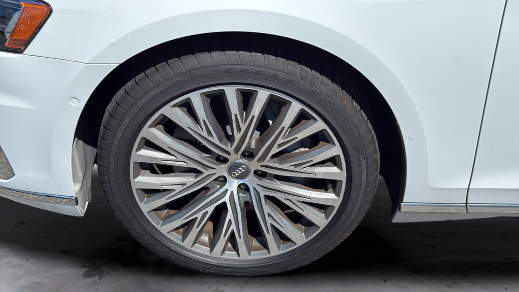 Used 2019 White Audi L 55 image 28