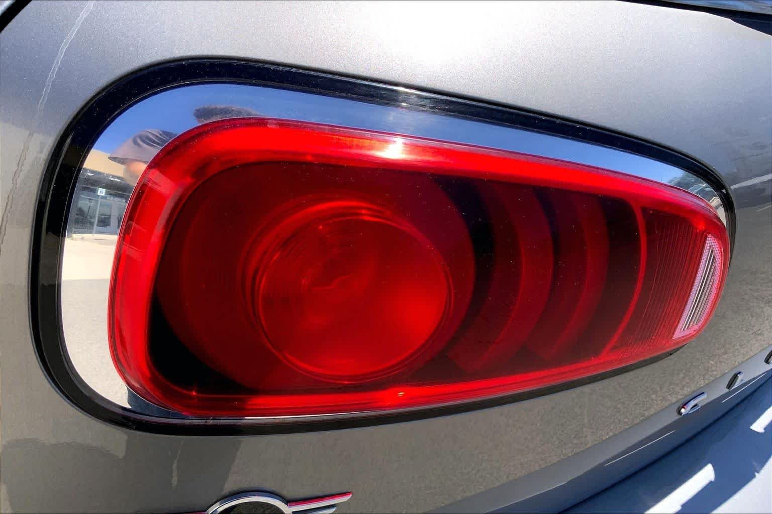 Used 2019 Melting Silver Metallic MINI Cooper S image 28