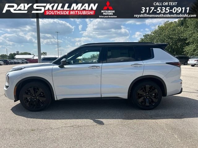 New 2026 White Diamond/Black Roof Mitsubishi Black Edition image 8