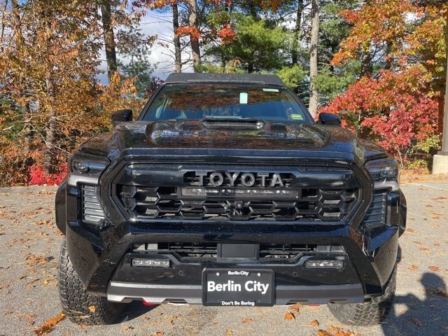 2025 Toyota Tacoma TRD Pro Double Cab photo 2