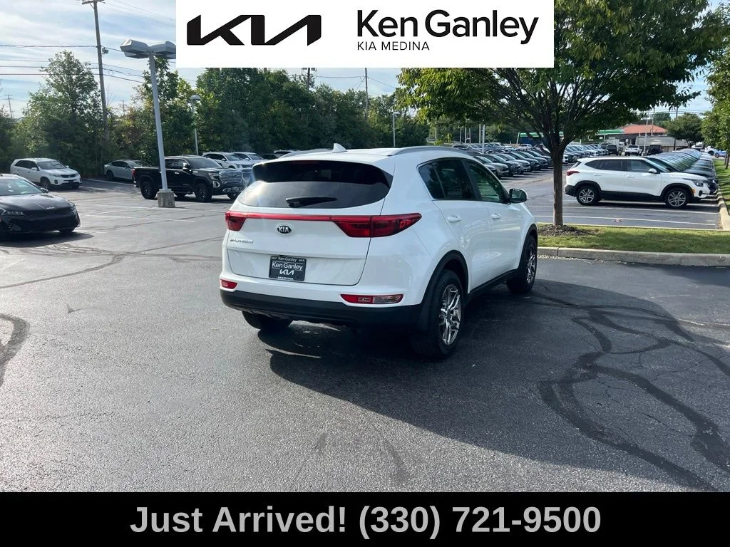 Certified Used 2018 White Kia LX image 5