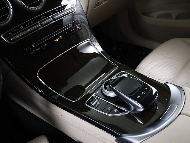 Used 2017 Black Mercedes-Benz GLC 300 image 23