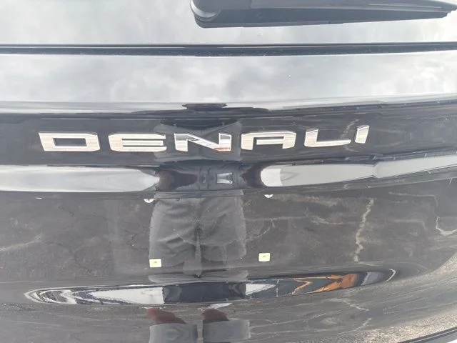 Used 2025 Black GMC Denali image 41