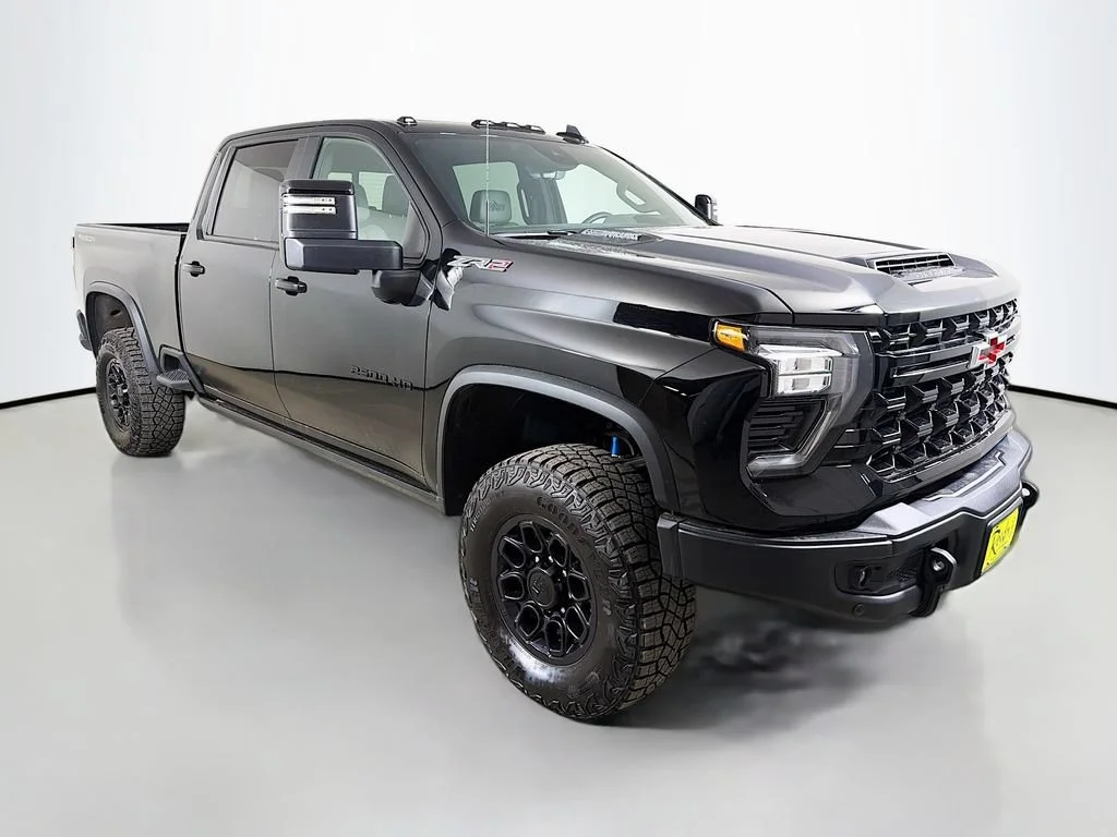 Used 2025 Black Chevrolet ZR2 image 4