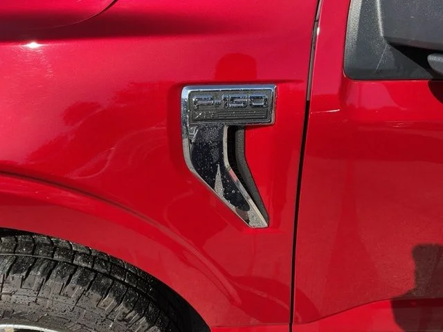 Used 2022 Red Ford XLT image 27