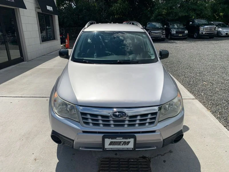 Used 2012 Silver Subaru 2.5X Sport Utility 4D image 21