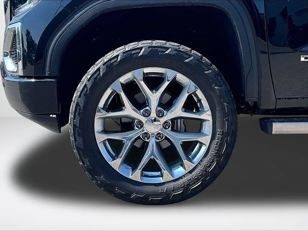 Used 2020 Black GMC Denali image 10