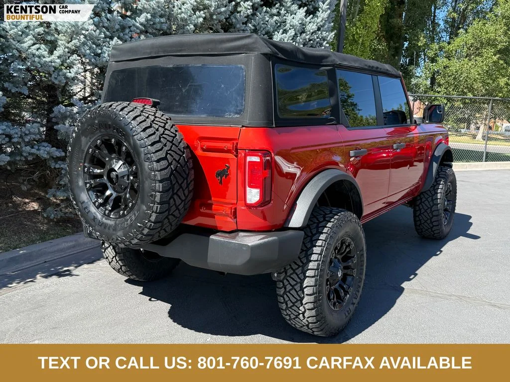 Used 2022 Red Ford Base image 8
