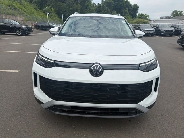 Certified Used 2025 White Volkswagen 2.0T SE image 2
