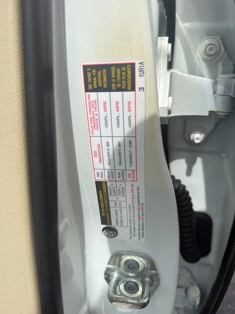 Used 2014 White INFINITI Journey image 53