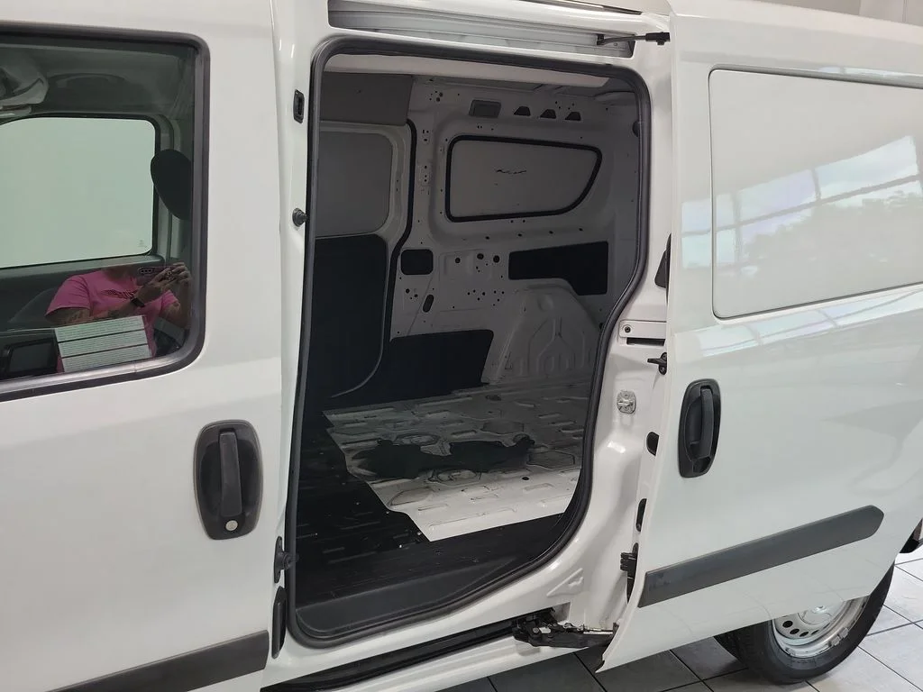 Used 2022 White Ram Base image 18