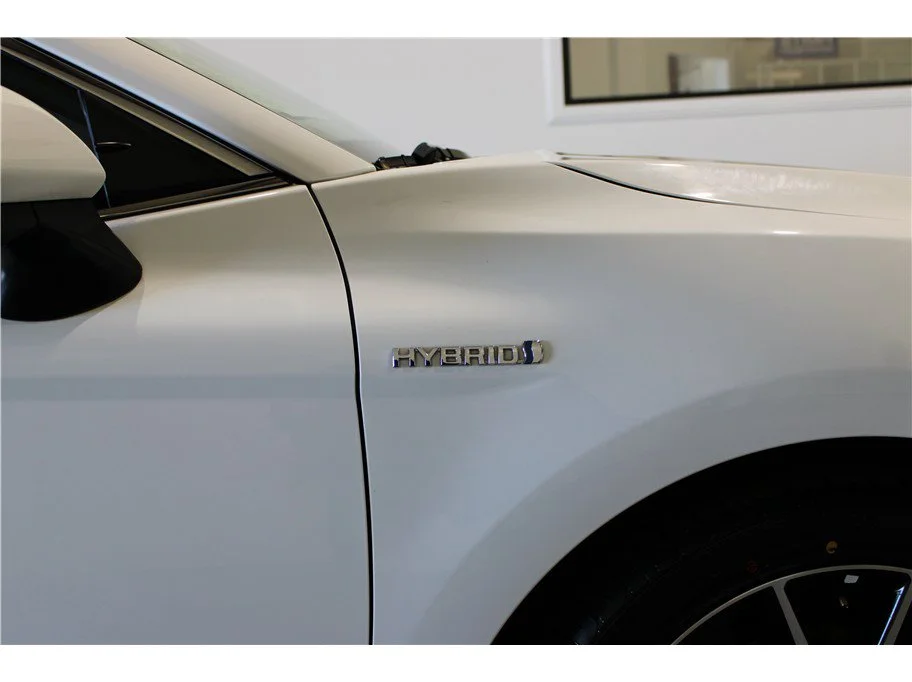 Used 2021 White Toyota Hybrid SE image 5
