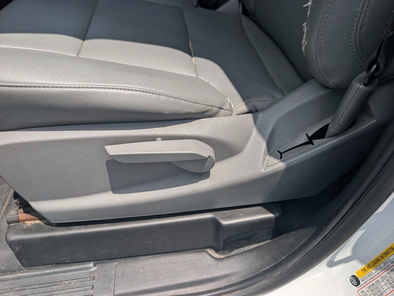 Used 2018 SUMMIT WHITE Chevrolet Work Truck image 15